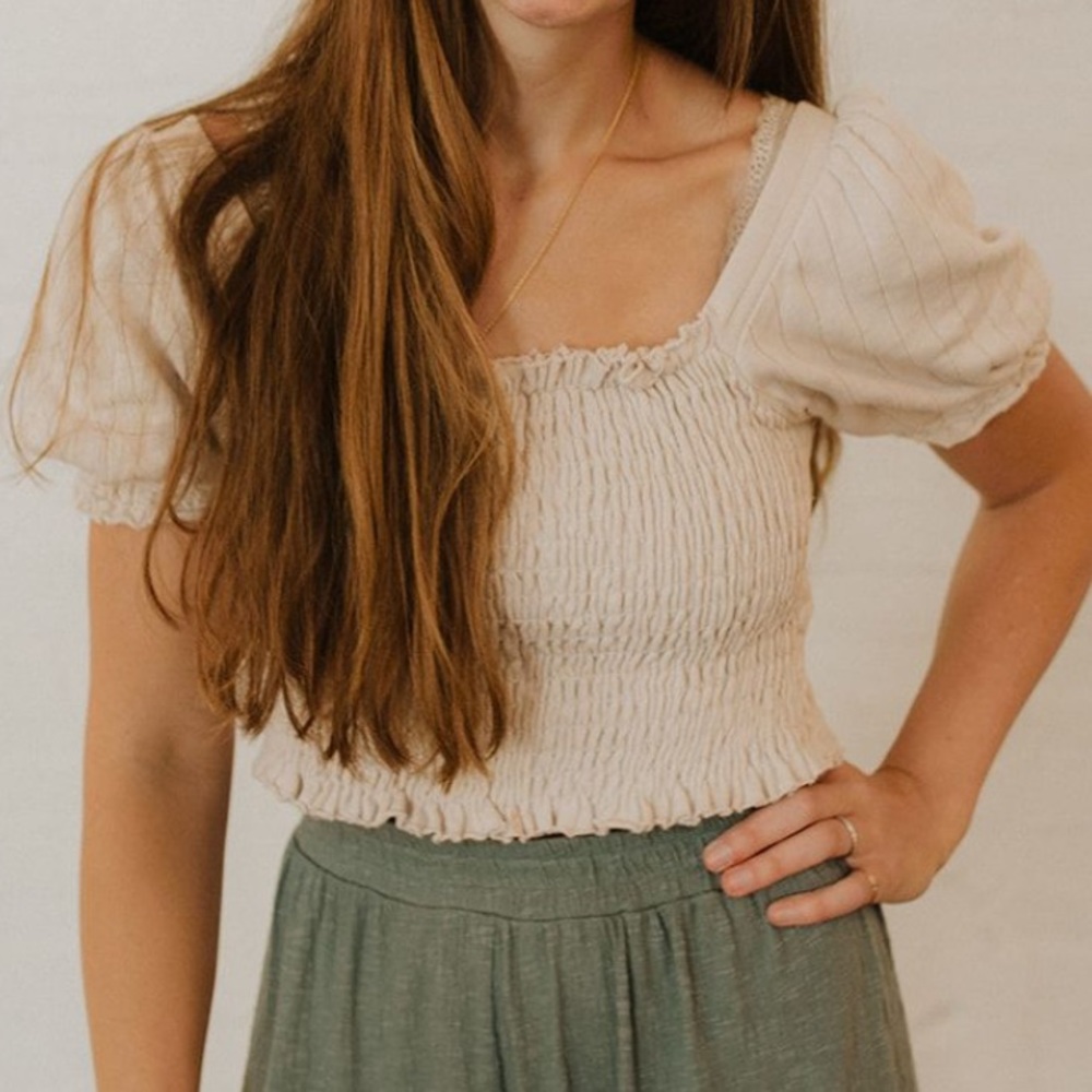 By Together Free People Style Crop with Puff Sleeves Size Large